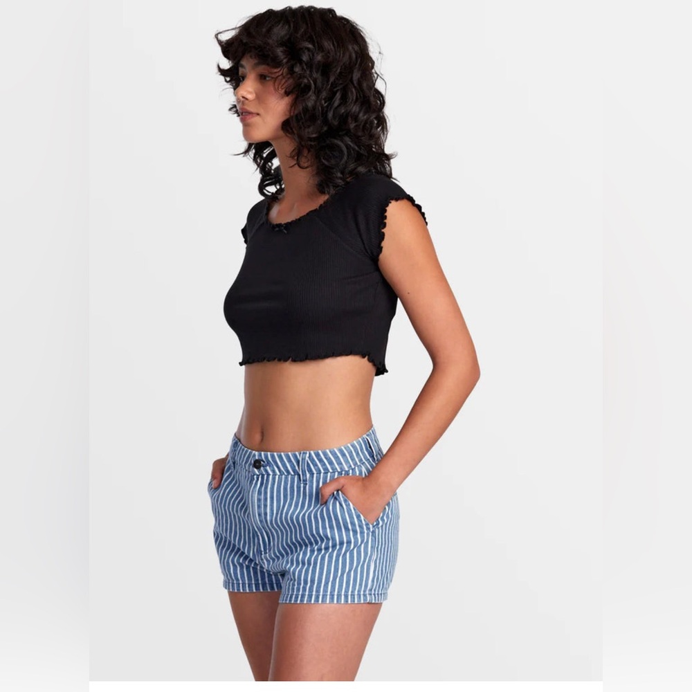 RVCA Delilah Off-The-Shoulder Crop Top .
